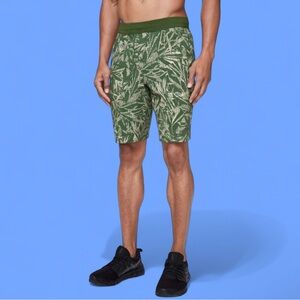 Lululemon Men's THE Shorts, reversible, green leaf pattern / gray check, XL